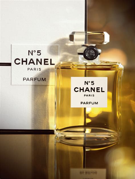 chanel n 5 pubblicità|chanel fragrance 5.